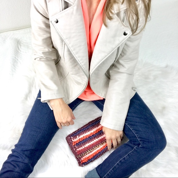 Forever 21 Jackets & Blazers - NWT Forever 21 faux leather jacket, small